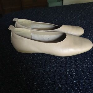 Everlane Genuine Leather Flats
